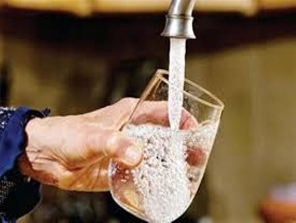 سرپرست دانشگاه علوم پزشکی:آب بندرعباس بو می دهد اما بهداشتی است