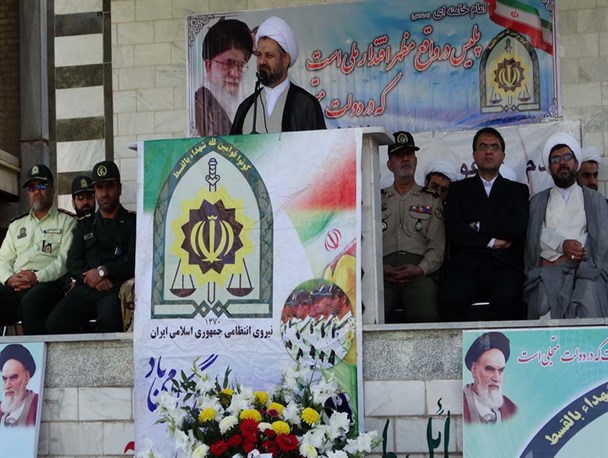 صبحگاه مشترک نیروهای مسلح در بروجرد برگزار شد