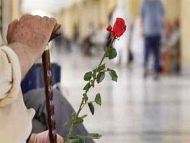 ده هزار سالمند در بانه وجود دارد