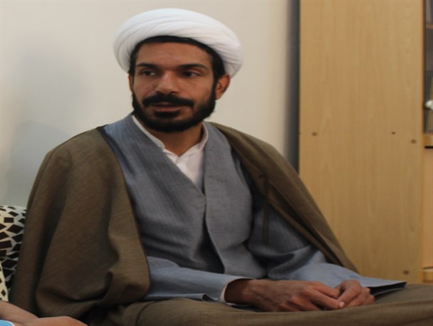 قرار دادهای نفتی دولت با سیاست پنهان کاری دنبال می شود/ ولایتمداری فقط لقلقه زبان دولتمردان است