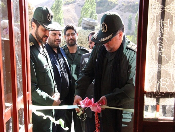حضور بسیج سازندگی در خط مقدم محرومیت‌زدایی شهرستان میانه/از ساخت ۴ خانه محروم تا رضایتمندی مردم از خدمات سپاه+تصاویر