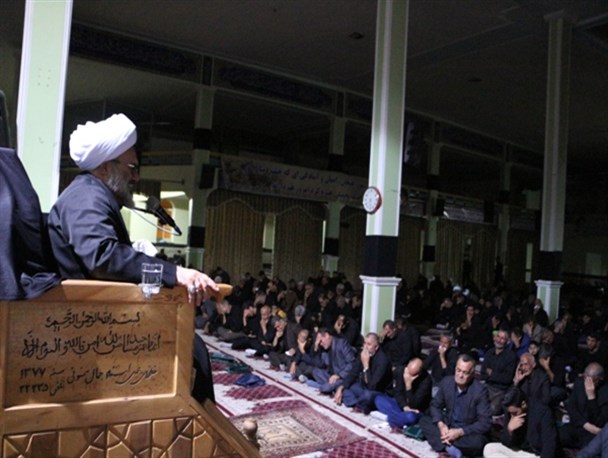 همنوایی مردم میاندوآب با حضرت زینب(س) در شام غریبان شهدای کربلا + تصاویر