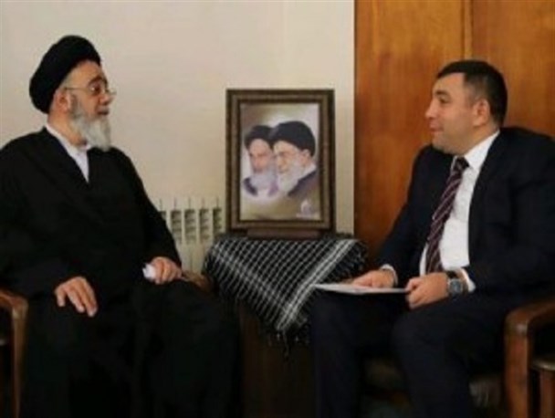 گلایه امام جمعه تبریز از برگزاری همزمان مسابقات آوازخوانی با ایام عزای حسینی در باکو