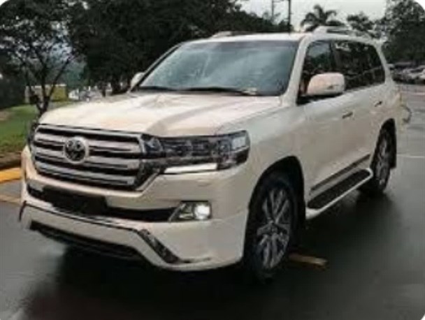 کشف لندکروز ۷۰ میلیاردی قاچاق در هرمزگان