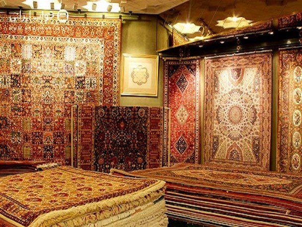 ‌رج به رج با مشکلات فرش‌بافان/ حمایت مسئولان، تار و پود قالی را بر دار امید می‌نشاند