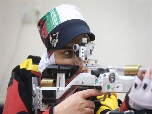 ایرانی پرچم و قرآن را نمی سوزاند/ حجاب موجب عزت زن است