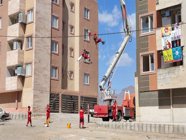 اجرای مانور امداد و نجات و اطفای حریق در کاشمر