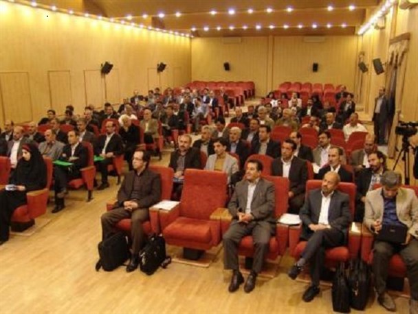 کارگاه آموزشی مدیریت تولید گندم در حاجی آباد برگزار شد