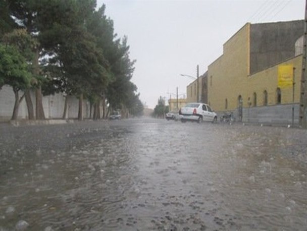 ثبت بیش از ۳۲ میلیمتر بارش در ۵ روز گذشته در آشتیان/ کاهش دمای ۵ درجه‌ای در دو روز آینده