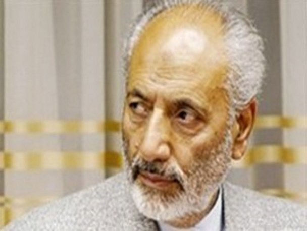 نامه چهار وزیر حکایت از عدم انسجام دولت در مسائل اقتصادی دارد/ دولت مسائل اقتصادی را به بخش خصوصی واگذار کند