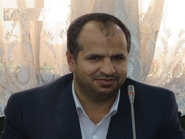 فهم سیاسی وبصیرت مهم ترین سلاح دانش آموزان است