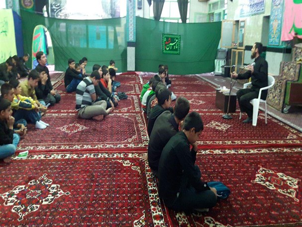 مقابله با جنگ نرم تأکید بر وجدان علمی دانش آموزان و پرورش نسلی متفکر و توانمند با کمک بسیج دانش آموزی