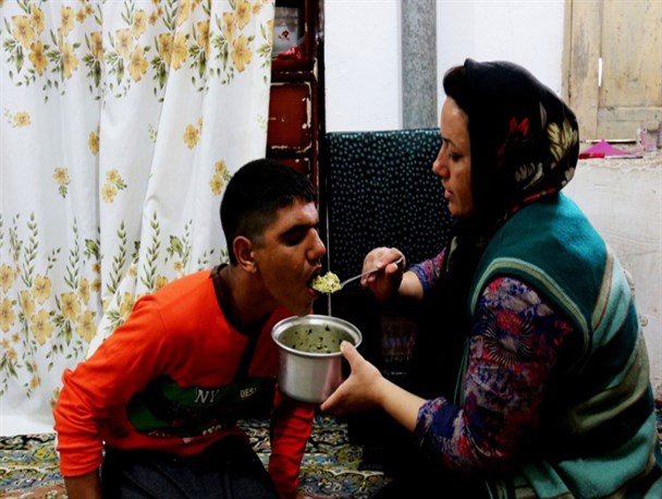 16 سال محبت مادری با اعمال شاقه، بیخ گوش کمیته امداد و بهزیستی گلستان +تصاویر