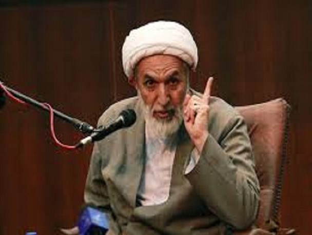 شعاراستکبار ستیزی ملت ایران بزرگترین ضربه برای فروپاشی آمریکاست