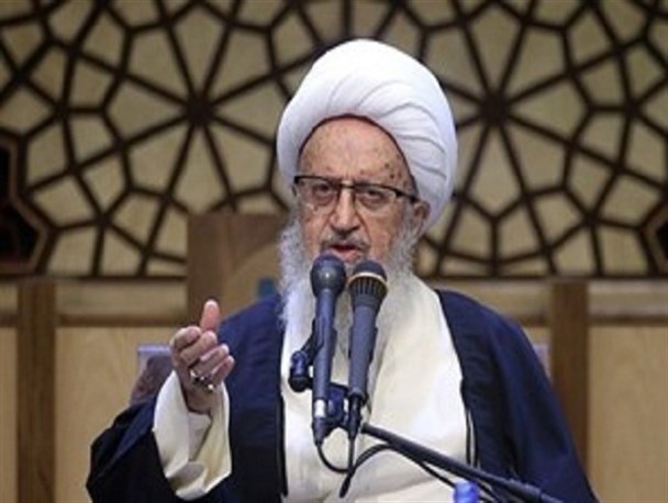 دولت به اربعین حسینی نگاه اقتصادی نداشته باشد/ اخذ گذرنامه و روادید برای عبور از مرز ضروری و لازم است