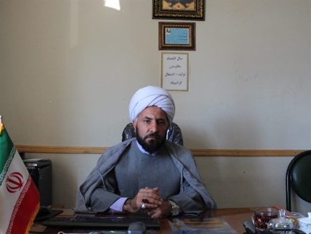 شاهین دژ برترین زکات دهنده کشور شد