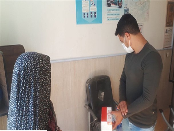 توزیع ماسک با قیمت مصوب توسط جوانان بسیجی در روستاهای نکا+تصاویر
