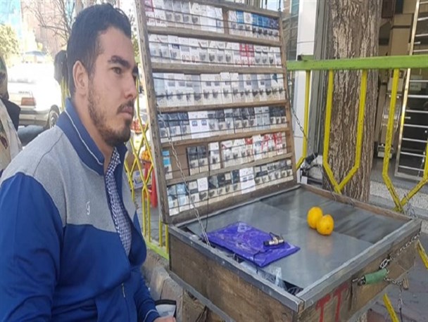 سجاد تنها نمونه‌ای از قهرمانان بیکار است/ به قهرمان ملی یک دست گرمکن ورزشی نمی‌دهیم!