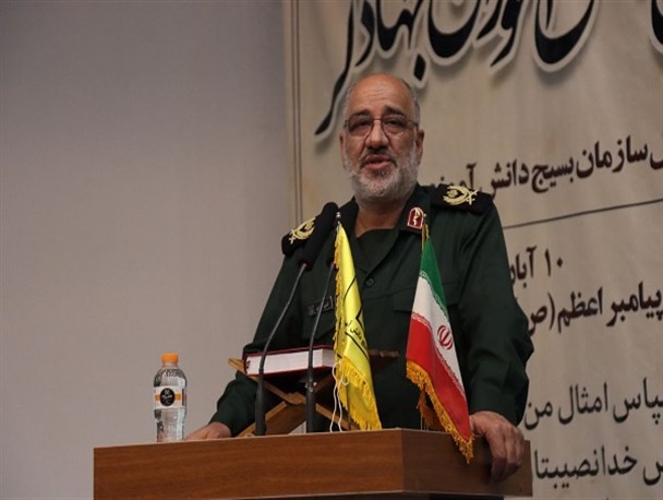 میدان دادن به جوانان متعهد و انقلابی معجزه آفرین است