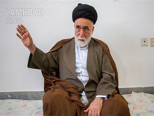 در لامرد همه چیز عوض می شود، الا ماشین حاج آقا!/ وضعیت فرهنگی شهر ما عالی است