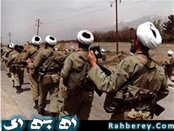 برگزاری همایش بزرگ روحانیون ایثارگر در شهرری / از سخنرانی آیت الله ری شهری تا تقدیر از مادر سه شهید