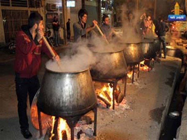 مراسم حلیم پزی در شهرستان حاجی آباد