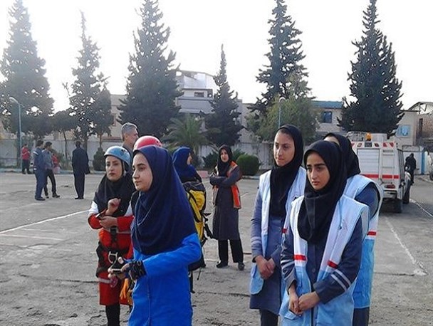 اجرای مانور ایمنی و زلزله در هنرستان رازی آمل