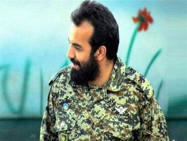 شهید مدافع حرم هستم؛ با اجازه امام رضا(ع) پرچم گنبد را عوض می‌کنم