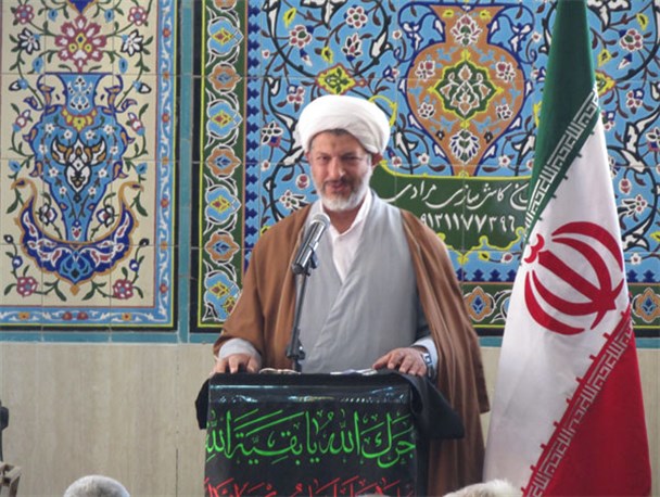 برخی ها از گفتمان امام خمینی(ره) فاصله گرفته اند/ با کلیدی که می خواستند مشکلات مردم را حل کنند، درها را به روی امریکای جنایتکار گشوده اند