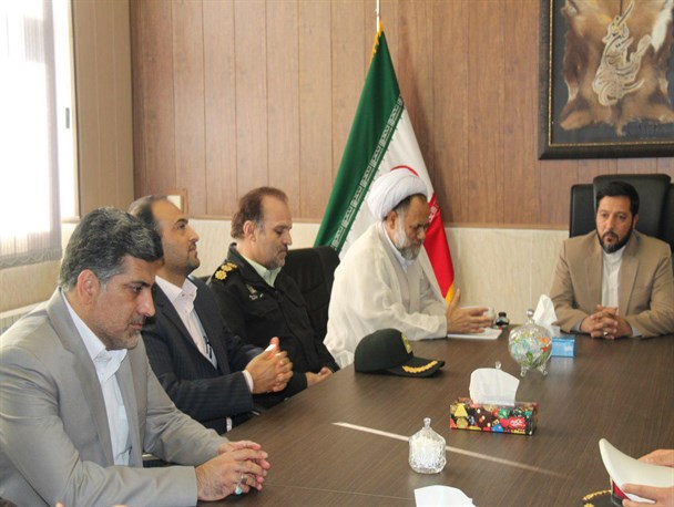 جلسه مسئولان بهارستانی با دادستان بهارستان برگزار شد