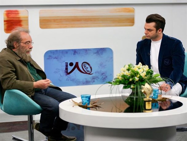 گدایی مخاطب، خود کارشناس پنداری و خاله بازی مجری تلویزیون در برنامه زنده/ وقنی مرزهای وقاحت توسط مجری هتاک جابجا شد