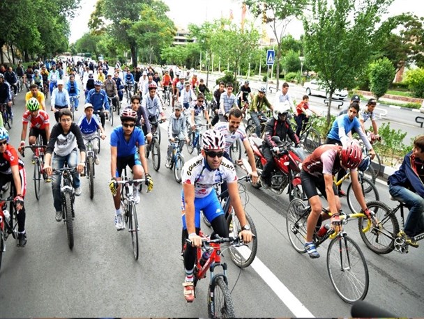 برگزاری همایش بزرگ دوچرخه سواری به مناسبت سالگرد تاسیس مهرانه