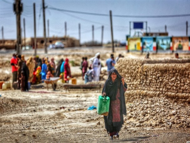 بحران آب ریشه در سوء مدیریت دارد/ وزارت نیرو دغدغه رفع مشکل بی آبی سراوان را داشته باشد