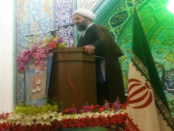 سپردن پست‌های کلیدی به وابستگان فتنه ۸۸ خیانت بزرگی به‌ نظام است
