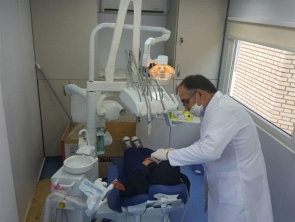 ارائه خدمات دندانپزشکی در کلینیک سیار