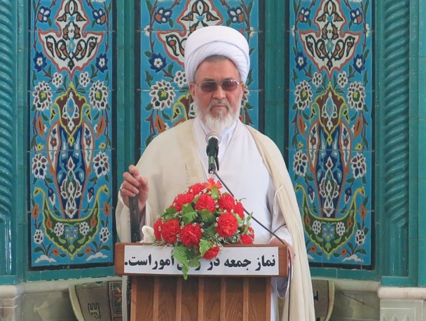 مردم تا پای جان پشت انقلاب و رهبری ایستاده اند