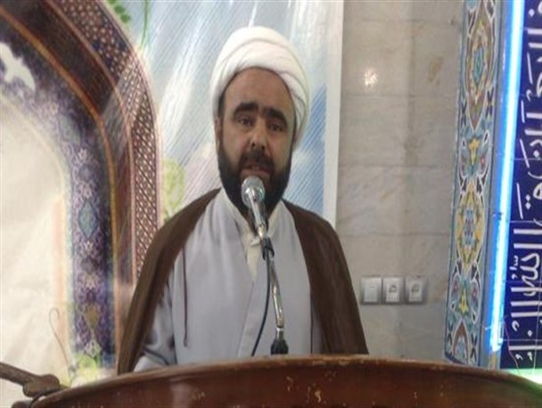 انقلاب اسلامی با فداکاری بهترین بندگان خدا بدست آمد