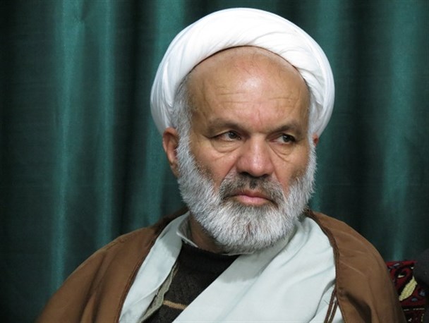 واکنش شدید بغداد به سخنان خصمانه سفیر عربستان/ خواندن نماز مشترک شیعیان و اهل تسنن، نشانه اتحاد مردم عراق است