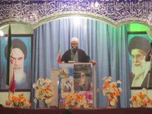 لزوم دفاع و ترویج مبانی دینی / رمز ماندگاری انقلاب بستن راه نفوذ بود