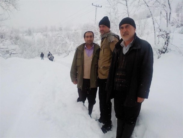برف روستای سطلسر را سفیدپوش کرد/تصاویر