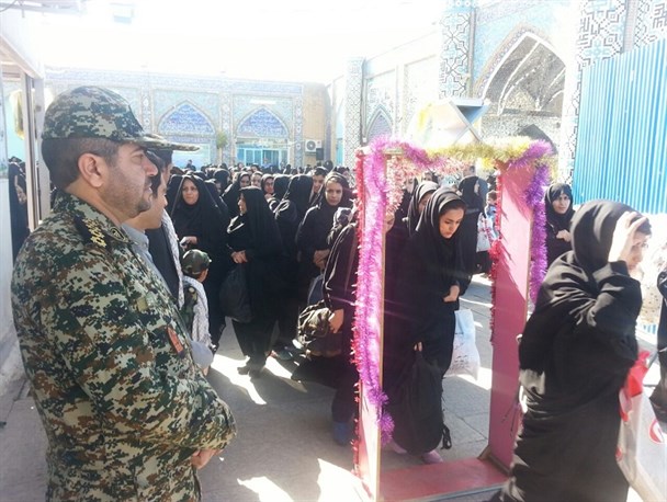 ۷۶۰ نفر از دانش آموزان دختر به مناطق عملیاتی خوزستان اعزام شدند+تصاویر