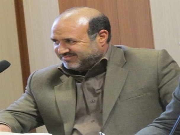 اصناف، بازرگانی و حوزه مقاومت بسیج اراک سالگرد پیروزی انقلاب را جشن می گیرند