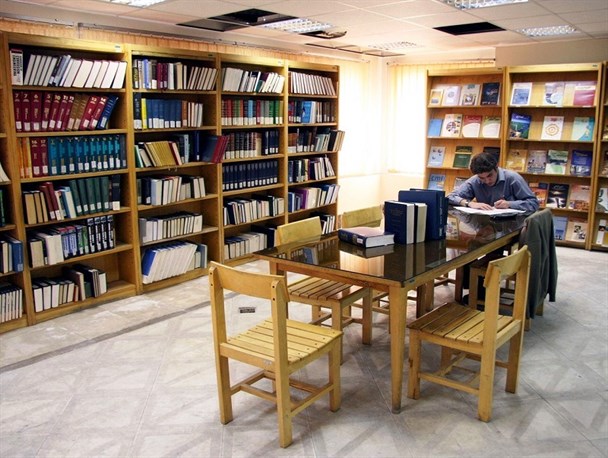 سرانه مطالعه در هرمزگان متاثر از سیاست زدگی / ارتقاء فرهنگ هرمزگان ارمغان برگزاری نمایشگاه کتاب