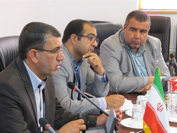 بررسی مشکل پزشک خانواده با حضور نماینده مجلس در گراش