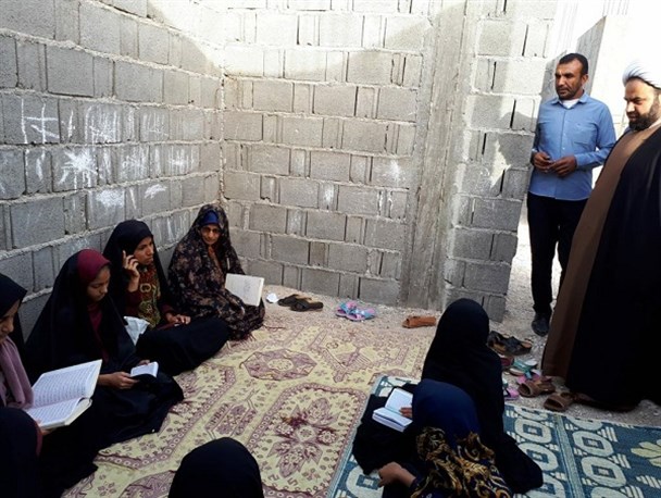 امام جمعه سیراف از ساختمان دارالقرآن روستای پرک بازدید کرد + تصویر