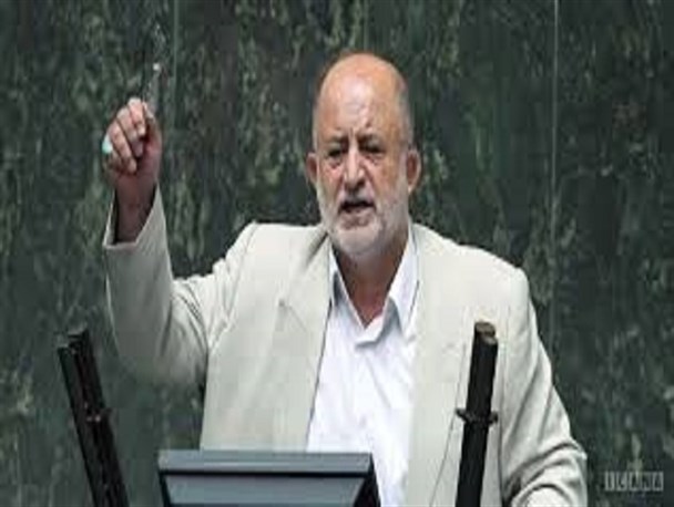 واردات 8 میلیارد دلاری خودرو فاجعه ایی بزرگ در اقتصاد ایران/وارادات بی رویه با رانت بازرگانی دولتی شکل می گیرد