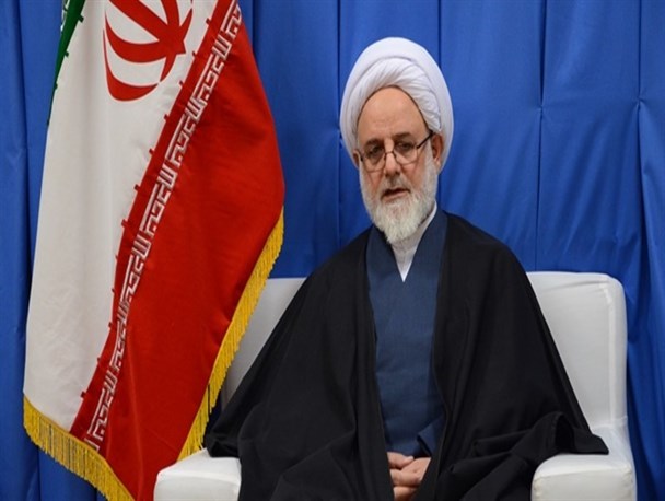 مهم‌ترین اولویت‌های ایلام تصویب منطقه آزاد تجاری مهران و اتصال به شبکه ریلی است