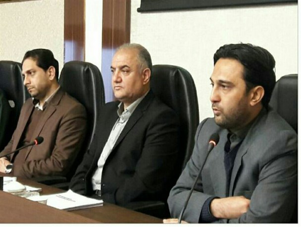 مسئولان محافظه کاری را کنار گذاشته و با مردم شفاف باشند