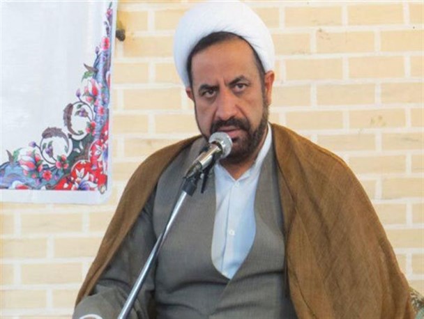 تمام کسانی که تریبون دارند باید برای مردم امیدآفرینی کنند