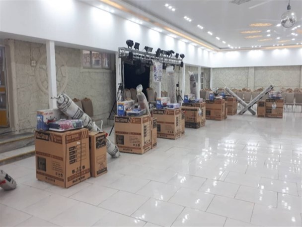 اهدای جهیزیه به نوعروسان در سرپل ذهاب